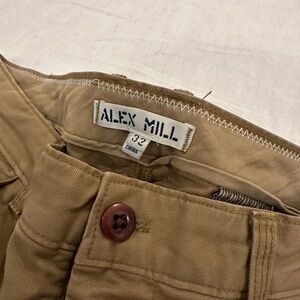 Alex Mill Standard Pleated Pant in Chino